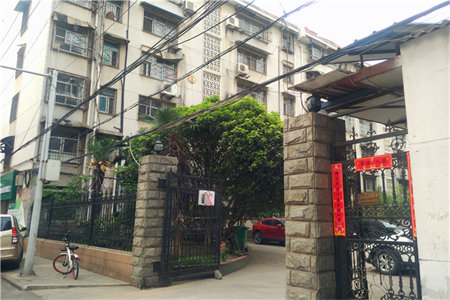 正大文苑2室1厅1卫正房82.28平米附房9平米